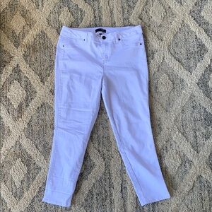 1822 Denim White Ankle Cropped Jeans